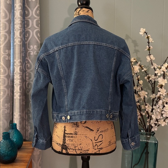 H&M Cropped Denim Jacket - Picture 6 of 12